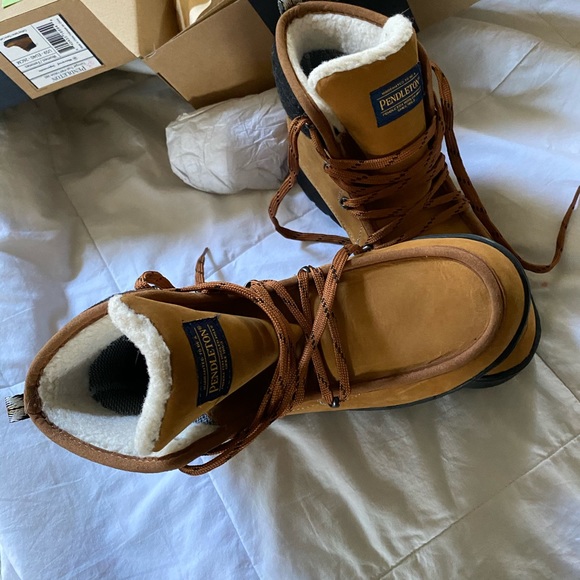 NEW IN BOX - Pendleton Wmn’s Torngat Boot - Size 9 - Picture 9 of 9